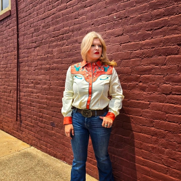 Long sleeve button up - Picture 4 of 6